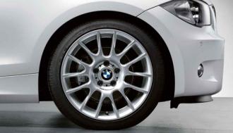 BMW kompletná letná sada diskov "18" s pneumatikami