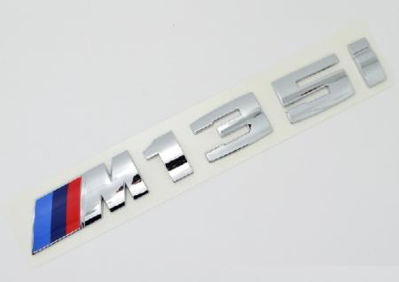 BMW M135i logo lepené zadné