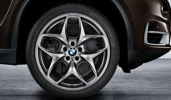 BMW kompletná letná sada diskov "21" s pneumatikami Pirelli