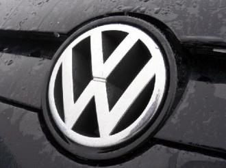 VW znak na prednú mriežku originál, 150 mm