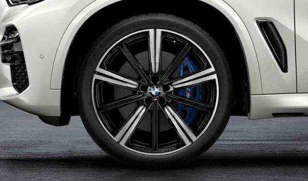 BMW kompletná letná sada diskov "22" s pneumatikami Pirelli