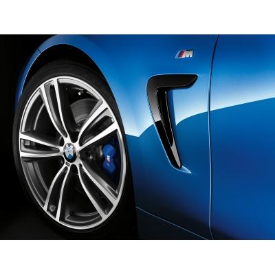 Originál BMW ///M Performance emblém na blatník