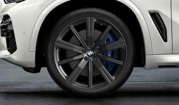 BMW kompletná letná sada diskov "22" s pneumatikami Pirelli