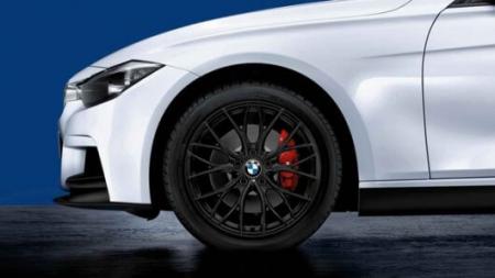 BMW kompletná letná sada diskov "18" s pneumatikami Goodyear