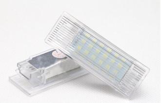 LED osvetlenie interiéru (priestor nôh) - BMW F20 F30