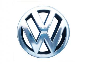 VW znak na prednú mriežku