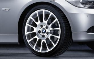 BMW kompletná letná sada diskov "18" s pneumatikami